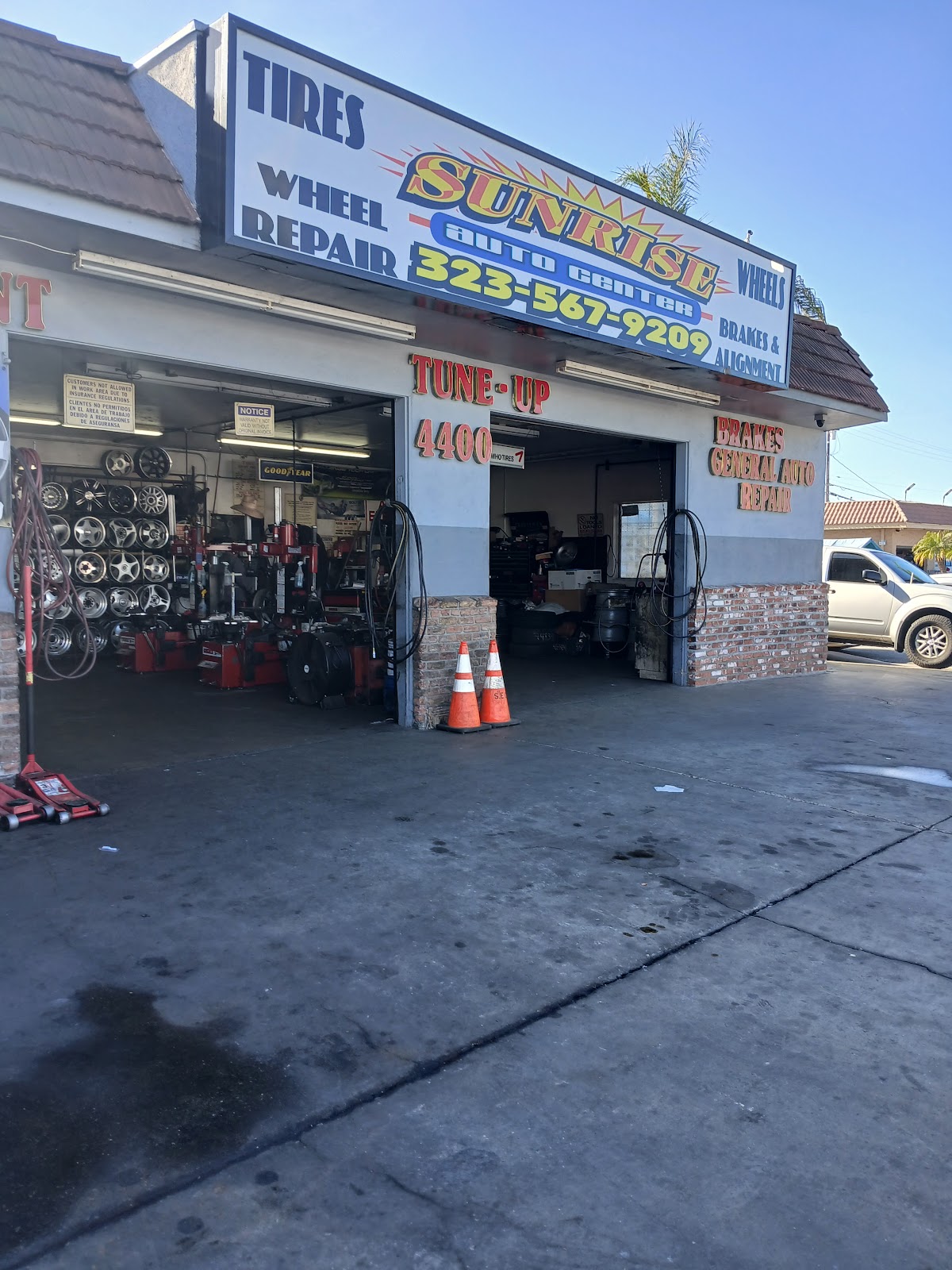 Work at Sunrise Auto Center